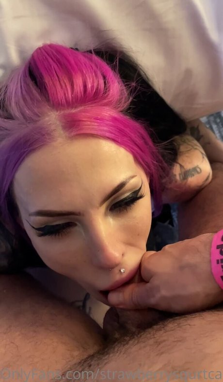 Strawberrysquirtcake