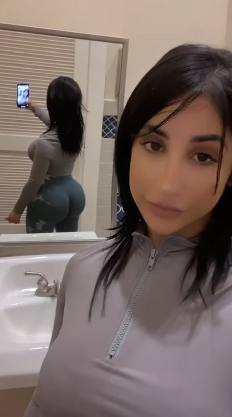 Foto di nudo di fuga di OnlyFans di Hinataonig