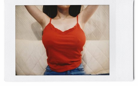 Foto di nudo di fuga di OnlyFans di Kamilla Karieva