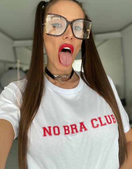 Balkanianbustysupermodel