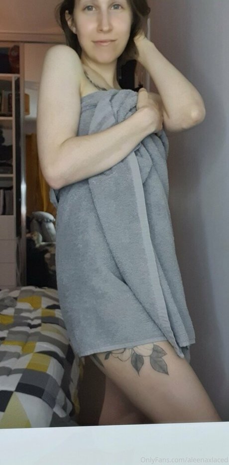 Aleenaxlaced