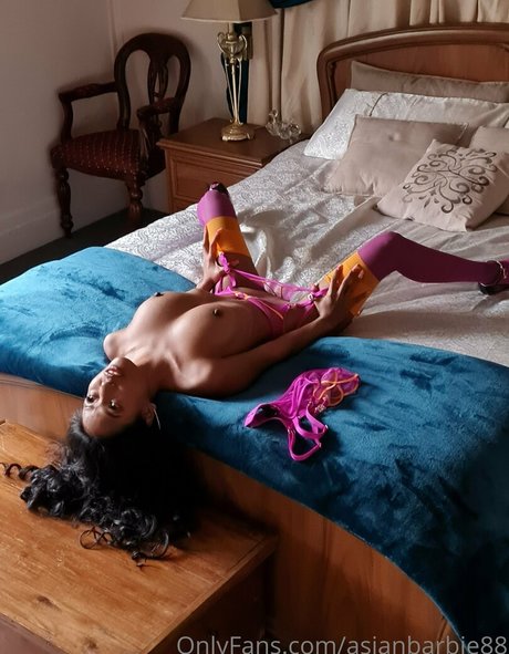 Asianbarbie88