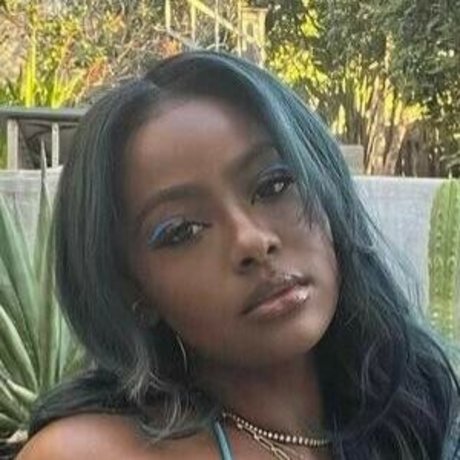 Justine Skye