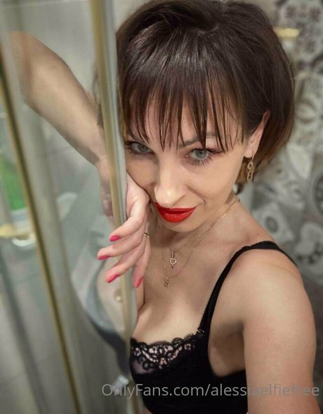 Alessiaelfiefree